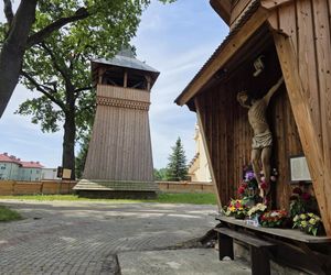 Zabytkowy kościół w Domaradzu.