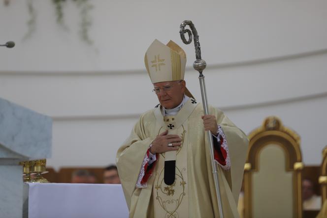 Abp Marek Jędraszewski w 20-lecie konsekracji Bazyliki Bożego Miłosierdzia: To Bóg wybrał Łagiewniki