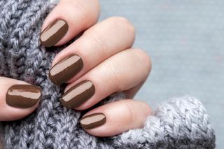 Taki manicure w tym sezonie będą nosiły wszystkie eleganckie kobiety. Koniecznie kup ten kolor lakieru do paznokci