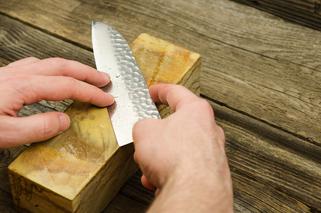 Jak ostrzyć noże? Jak zadbać o trwałość noży kuchennych?