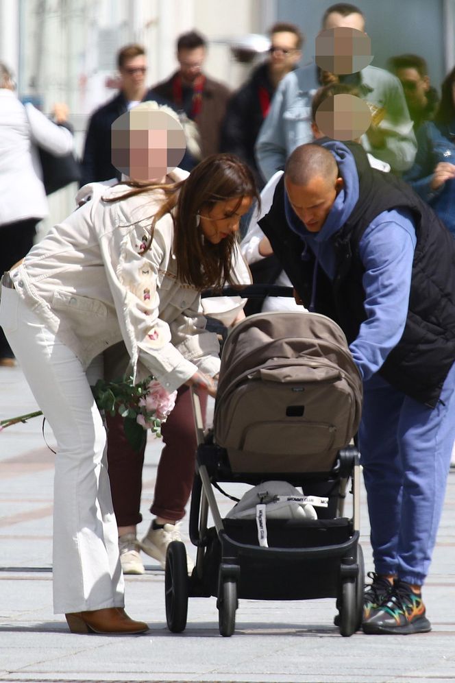 Karolina Gilon i syn. Ma kilka tygodni i juz jest gwiazdą