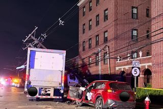 Ciężarówka wjechała w budynek w New JErsey. 50 ewakuowanych