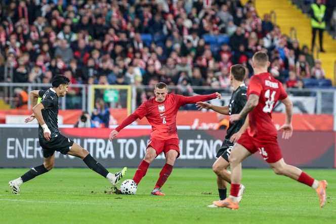 Ponury widok na trybunach podczas meczu Polska - Nowa Zelandia