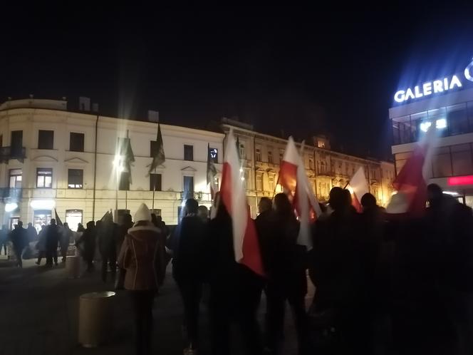 Marsz Pamięci Żołneirzy Wyklętych w Lublinie. Wcześniej odbył się laserowy pokaz