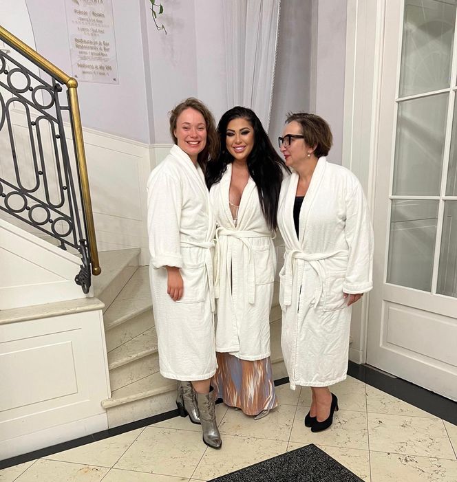 Iwona Węgrowska zagrała koncert w szlafroku