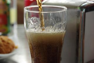 9 nietypowych zastosowań coca-coli