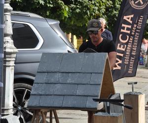 Rzemieślniczy Bazar w Kielcach. Były stoiska handlowe oraz atrakcje