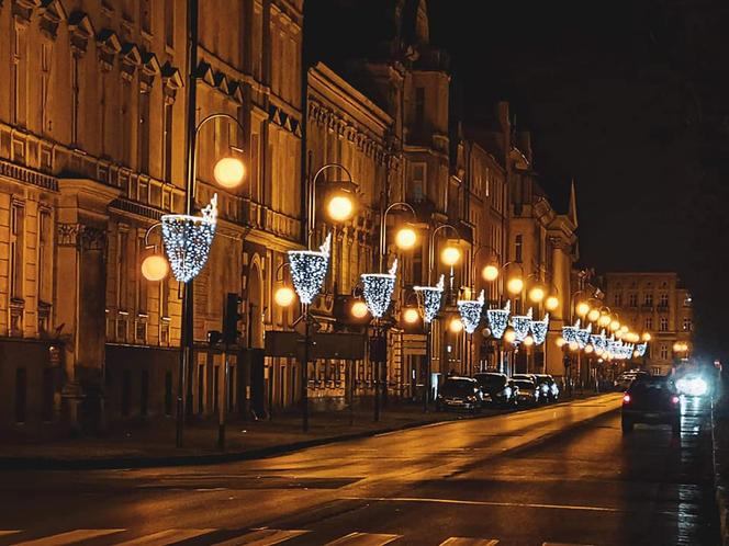 Świąteczne iluminacje rozświetliły Kalisz! To trzeba zobaczyć [ZDJĘCIA]