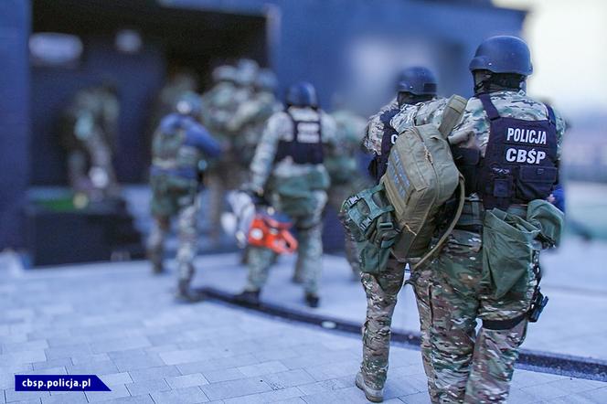 Mieli utylizować, a zakopywali. CBŚP zatrzymało 16 osób