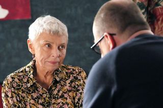 Barwy szczęścia odc. 3181. Krystyna Złota (Hanna Bieluszko), Marek (Marcin Perchuć)