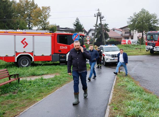 Trwają przygotowania na wielką wodę w Odolanowie. Niż genuański może przynieść powódź i podtopienia [ZDJĘCIA]