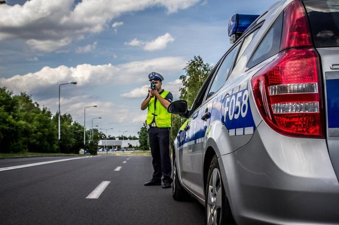 Ponad 70 mandatów. Policja z Bełchatowa podsumowała świąteczną akcję na drogach