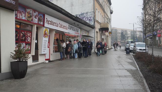 Tłusty Czwartek w Olsztynie. Długie kolejki do cukierni. Jakie pączki olsztynianie wybierają najczęściej?