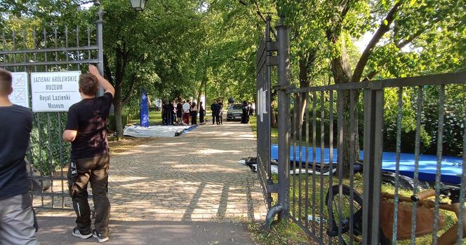 Will Smith i impreza zamknieta Omeny z zewnatrz