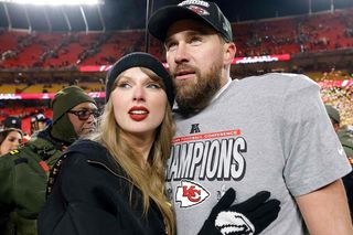 Tak Travis Kelce zareagował na wybuczenie Taylor Swift podczas Super Bowl! Nie mógł nic zrobić 