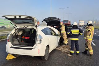 Zderzenie 3 aut na ulicy ks. Piotra Ściegiennego w Kielcach