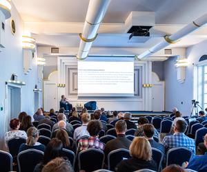 Konferencja „Odbudować, zmienić, zachować? Zamki w krajobrazie Polski” w Warszawie, 7–8 listopada 2023 r.