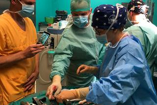 Dzięki lekarzom znowu gra