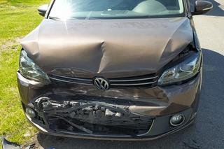 Czołowe zderzenie w gminie Piotrków Kujawski. Pijany sprawca uciekał przed policją