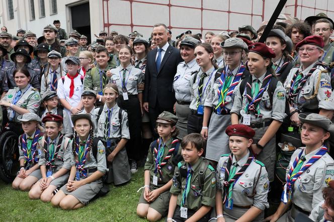 Spotkanie Andrzeja Dudy i Rafała Trzaskowskiego z powstańcami warszawskimi