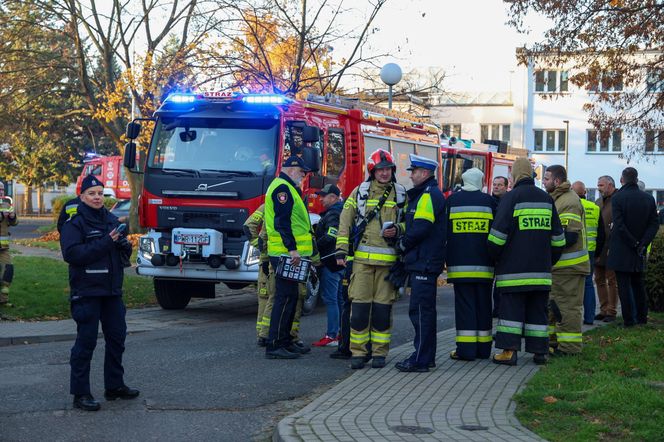 Wielka ewakuacja we Wrześni. Ponad 360 osób musiało opuścić swoje mieszkania! [ZDJĘCIA]