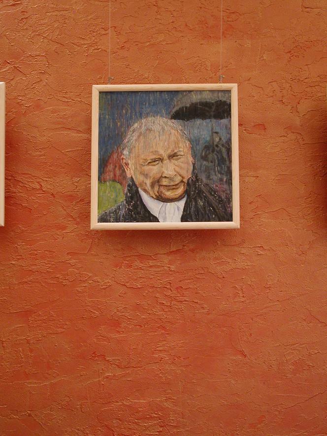 5. Portrety prezesa PiS na wystawie "35 twarzy Jarosława Kaczyńskiego"