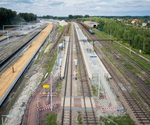 Gigantyczna inwestycja PKP w Zebrzydowicach. Pociągi pojadą szybciej po 600-metrowym moście
