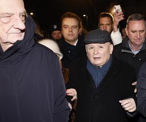 Kaczyński i Czarnek pod komenda policji i aresztem. Bronią Kamińskiego i Wąsika!
