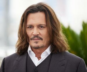 Johnny Depp - niepokorny skandalista, na punkcie którego oszalał cały świat. Kim jest niegrzeczny chłopiec Hollywood?