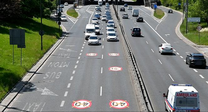 Przez fatalny stan wiaduktów, kierowcy muszą zwolnić do 40 km/h