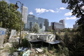 Mieszkańcy Warszawy o zdemolowanym Parku Miniatur w centrum: Sprzątnijcie ten syf! 