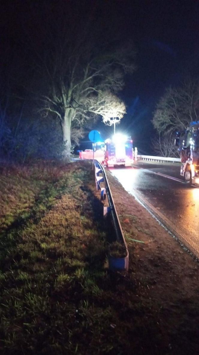 Tragiczny wypadek w Obórkach pod Brodnicą. Nie żyją trzy osoby