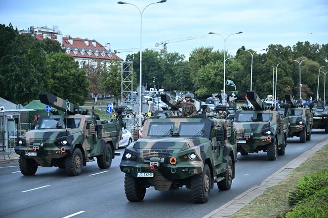 Zamknęli cztery mosty i kilkadziesiąt ulic. Próba generalna przed Świętem Wojska Polskiego