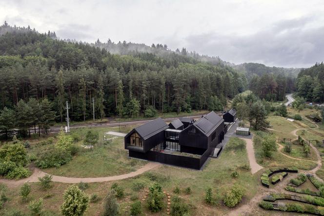 Budynek edukacyjny w Leśnym Ogrodzie Botanicznym Marszewo w Gdyni