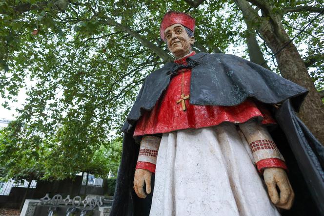Skandal w kościele! Kardynał molestował 16-latkę, zgłaszają się kolejne ofiary