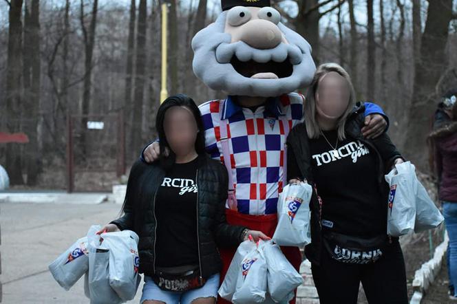 Kolejna wspaniała inicjatywa Torcida Girls! Odwiedziły ośrodek dla bezdomnych kobiet [ZDJĘCIA]