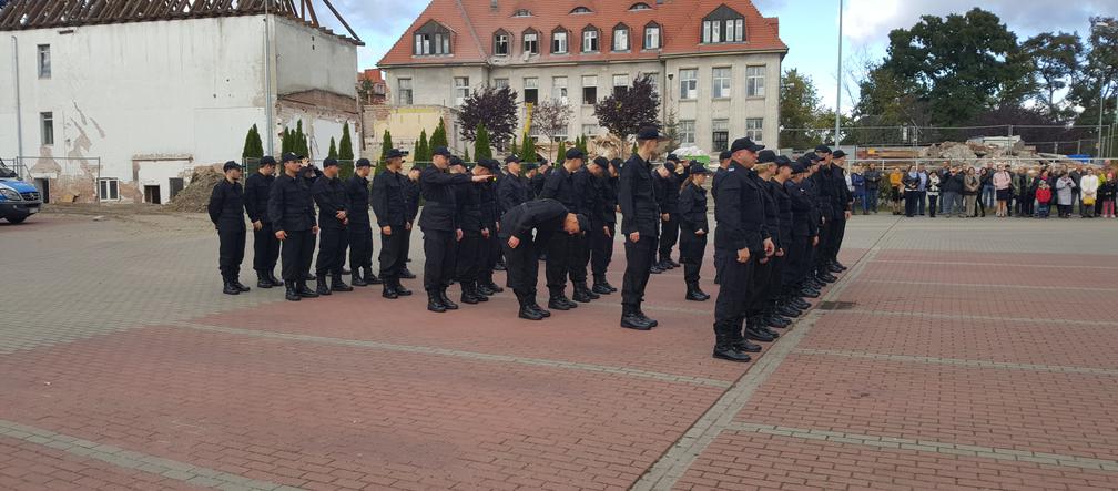 Ślubowanie policjantów w Bydgoszczy. Nasz region zasili 55 nowych funkcjonariusz!
