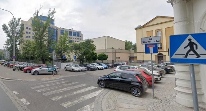Parking przy ul. Podwale 20