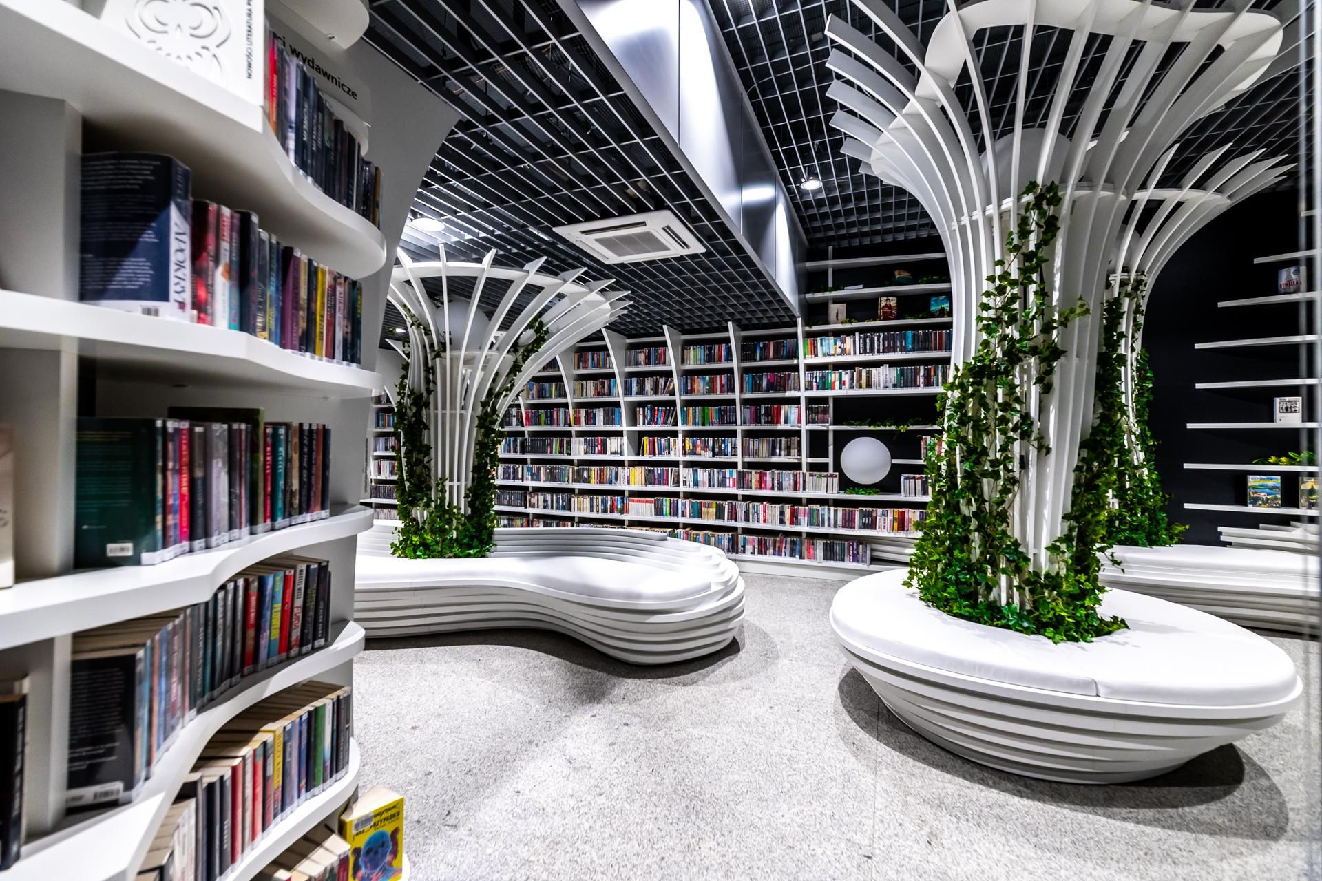 Metroteka – biblioteka na stacji metra M2 Kondratowicza w Warszawie