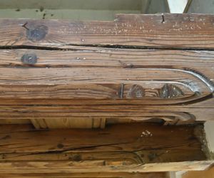 Ruiny domów i gospodarstw z czasem, bardzo powoli odzyskują dawny wygląd - ruinersi są wytrwali