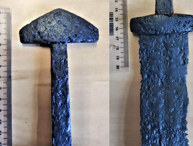 Miecz odnaleziony w starachowickich lasach został odrestaurowany