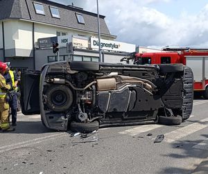 Kobieta staranowała toyotę