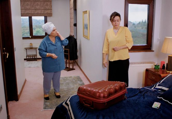 Miłość i nadzieja, odcinek 278. Naciye, Cavidan