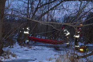 Iława. Pod 8-latkiem załamał się lód. Chłopiec zmarł w szpitalu