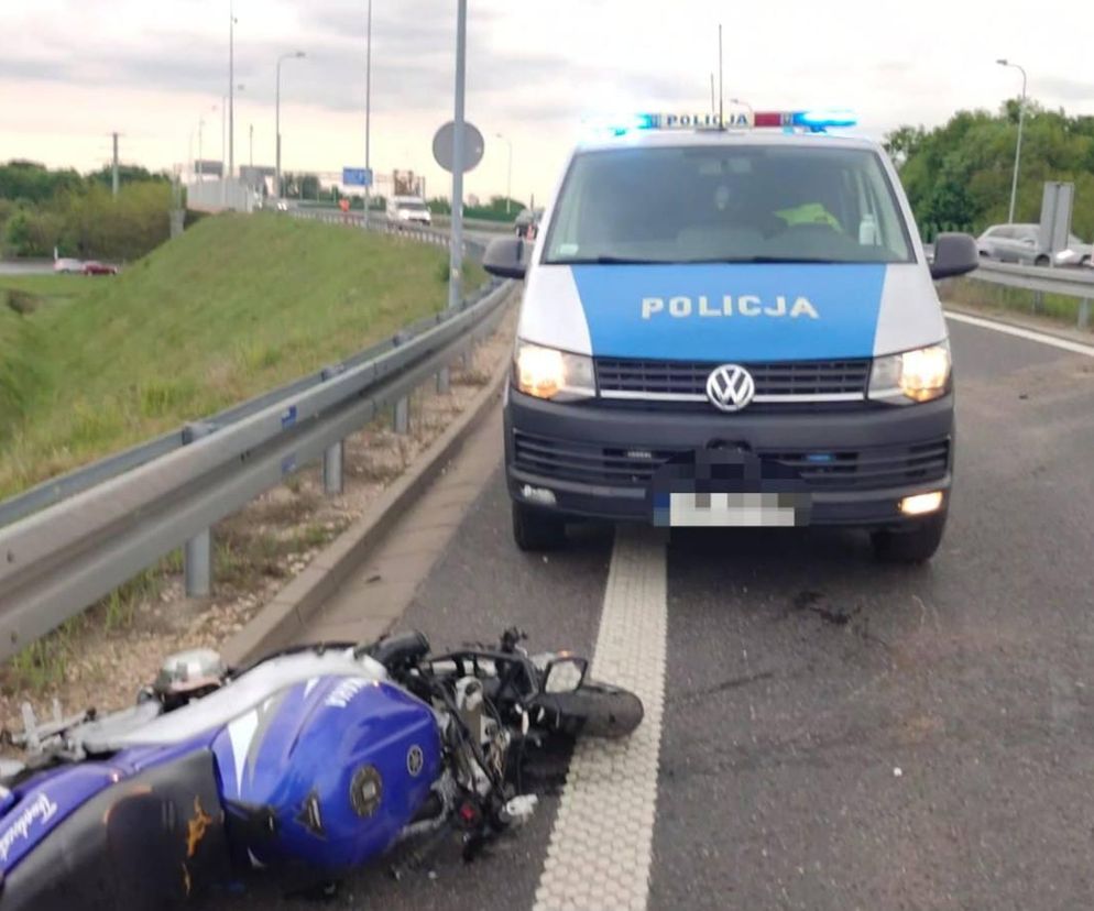 Motocyklista wjechał w bariery na zjeździe z A1 w Gliwicach
