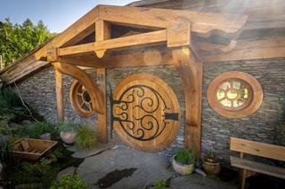  Pagórek hobbita w Brennej - jedyny taki dom w Polsce! 