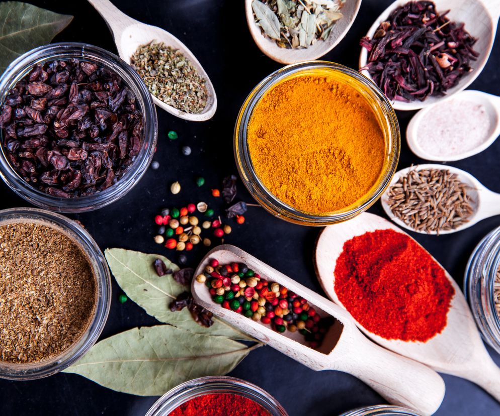 Jak zrobić przyprawę garam masala? Przepis na domową mieszankę