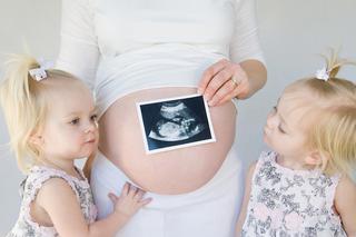 Objawy ciąży bliźniaczej: co wskazuje na to, że mogę urodzić bliźniaki? 