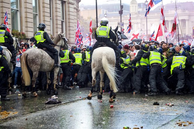 Ponad 100 tys. osób na marszu prawicy w Londynie