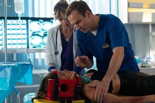 Na dobre i na złe odc. 858. Gloria (Aleksandra Grabowska), prostytutka Malwina (Dagmara Bryzek), Michał (Mateusz Janicki)